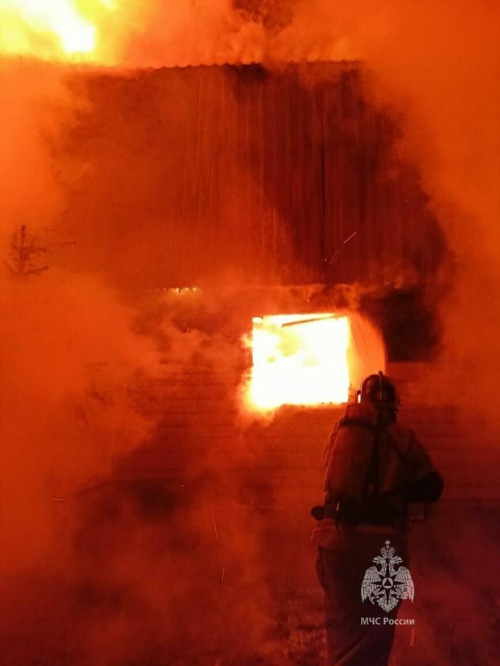Ночью в Тукаевском районе в дачном доме сгорела 51-летняя женщина
