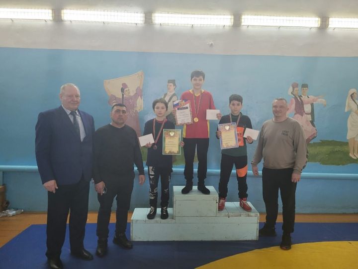 Традиционный турнир по борьбе на призы Кузембетьевского РМЗ состоялся в 24-й раз