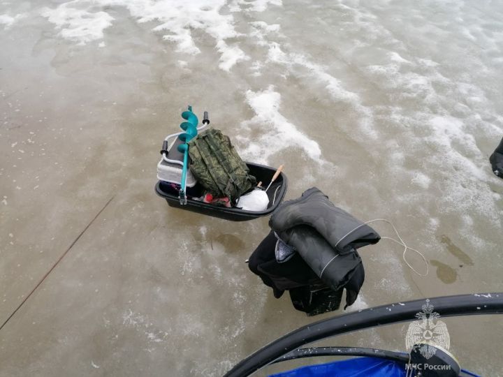 В Татарстане рыбак провалился под лед