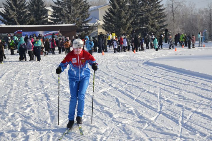 Жители Мензелинска вышли на «Лыжню Татарстана — 2024»