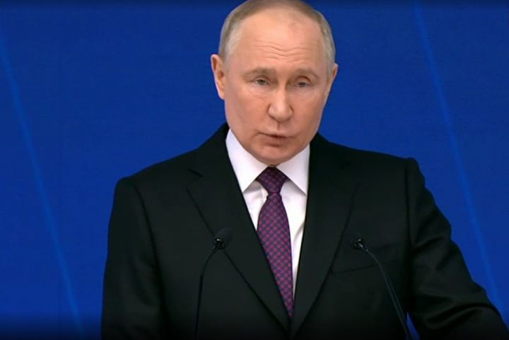 Путин: На объекты здравоохранения будет выделен еще 1 трлн рублей