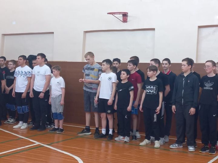 В Татарской Мушуге состоялся межрайонный волейбольный турнир