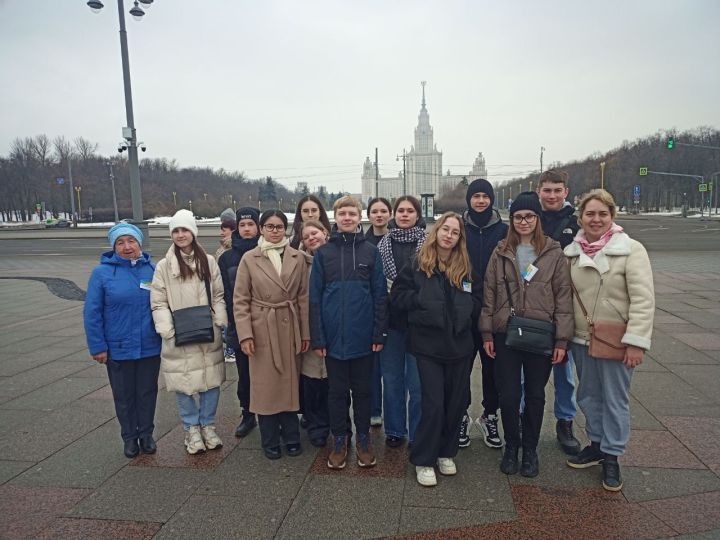 Учащимся СОШ № 1подарили насыщенную трехдневную экскурсию по Москве