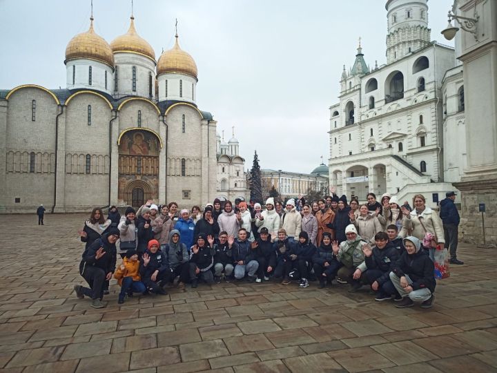 Учащимся СОШ № 1подарили насыщенную трехдневную экскурсию по Москве
