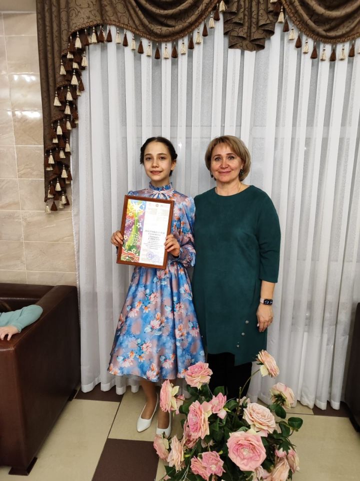 Латифа Салимова и Кира Вышенская стали лауреатами зонального этапа конкурса «Созвездие-Йолдызлык-2024»