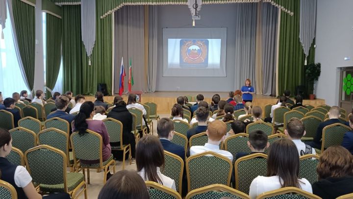 В первой школе Мензелинска состоялся «Урок безопасности»