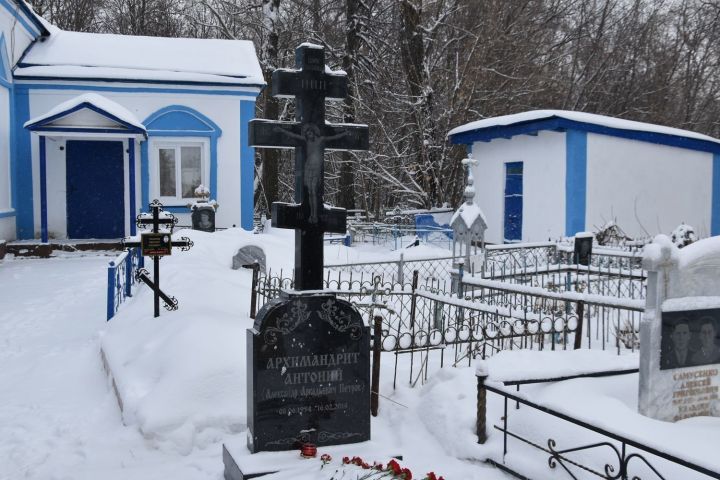 В Мензелинске почтили память архимандрита Антония