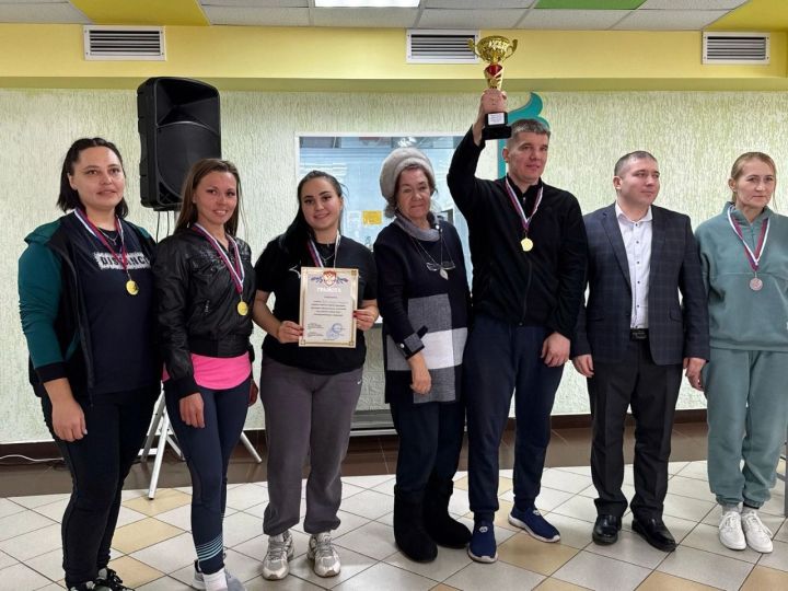 В Мензелинске прошла  Зимняя Спартакиада среди работников общеобразовательных учреждений района