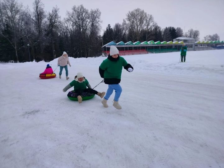 В Мензелинске прошла  Зимняя Спартакиада среди работников общеобразовательных учреждений района