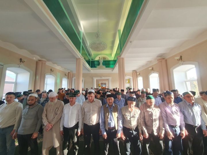 Минзәлә мөселманнары Ураза гаетен билгеләп үттеләр