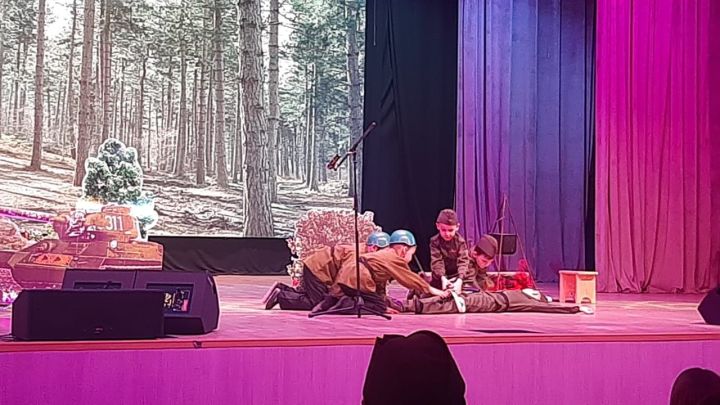 В Мензелинске прошел фестиваль искусства и творчества «Весенняя капель»
