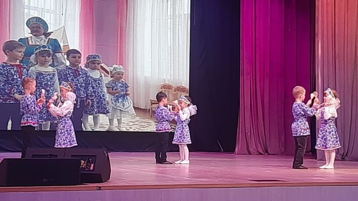 В Мензелинске прошел фестиваль искусства и творчества «Весенняя капель»