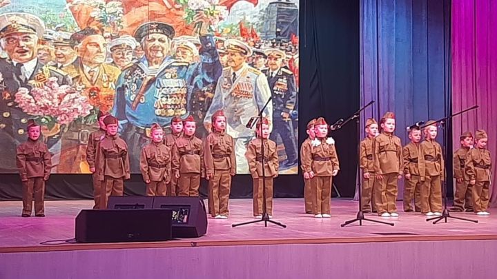 В Мензелинске прошел фестиваль искусства и творчества «Весенняя капель»