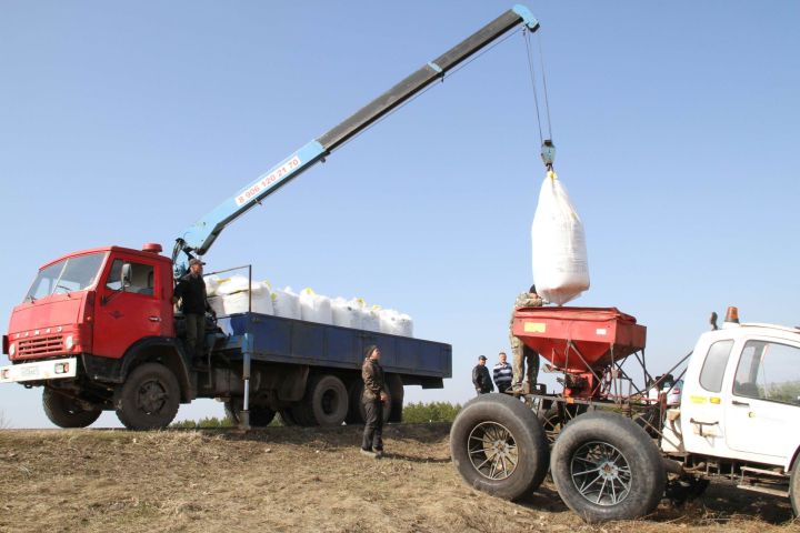 В Мензелинске весенне-полевые работы начались уже во второй декаде марта