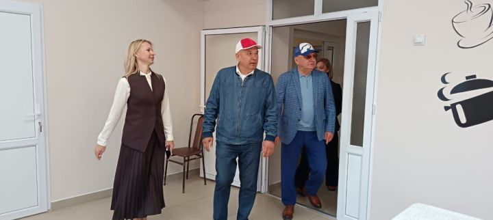 В Мензелинском доме-интернате открылся обновленный пищеблок