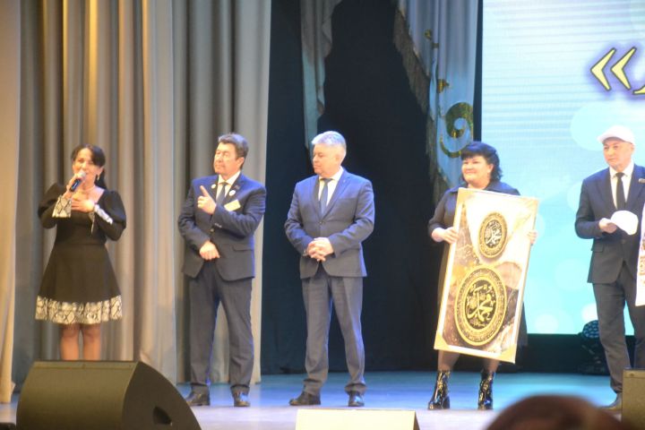 Минзәлә районы делегациясе Автокалада якташлар очрашуында катнашты