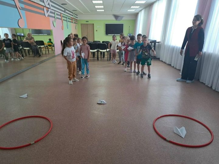 Минзәләдә балалар бакчасында тәрбияләнүчеләргә партизаннарның батырлыгы турында сөйләделәр