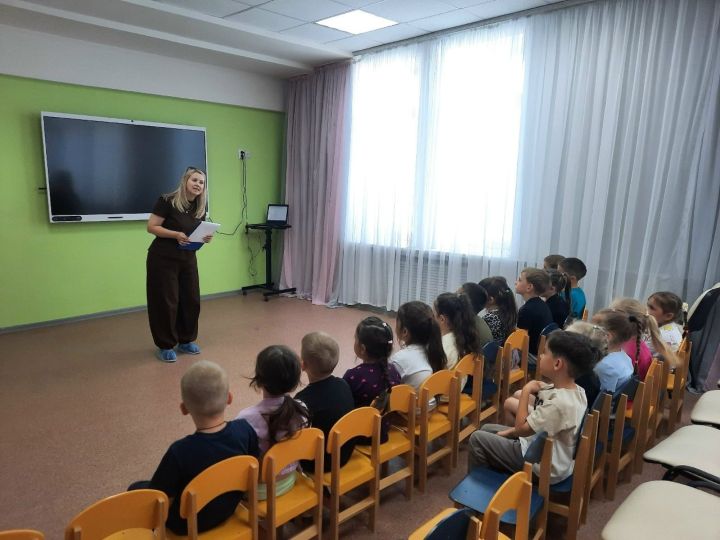 Минзәләдә балалар бакчасында тәрбияләнүчеләргә партизаннарның батырлыгы турында сөйләделәр
