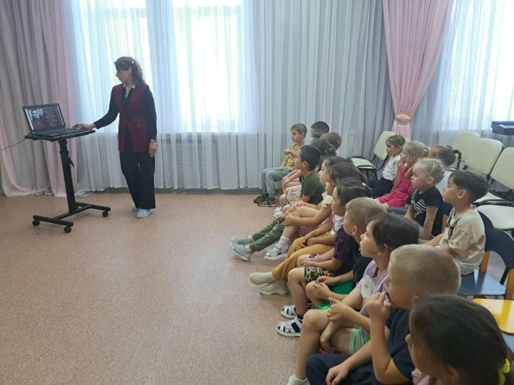 Минзәләдә балалар бакчасында тәрбияләнүчеләргә партизаннарның батырлыгы турында сөйләделәр