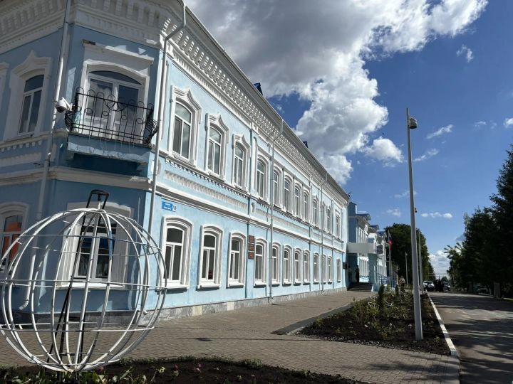 В Мензелинске девятиклассники сдают ОГЭ по биологии, географии и обществознанию