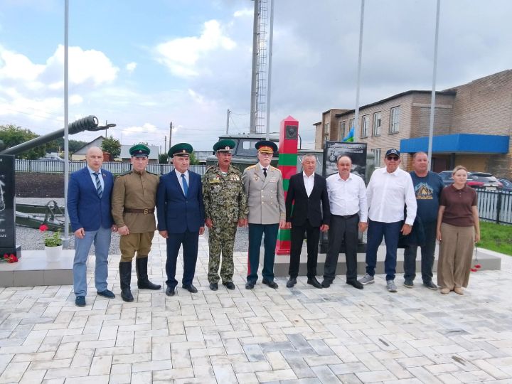 Коноваловкада хәрби хәрәкәтләр ветераннары истәлегенә парк ачтылар