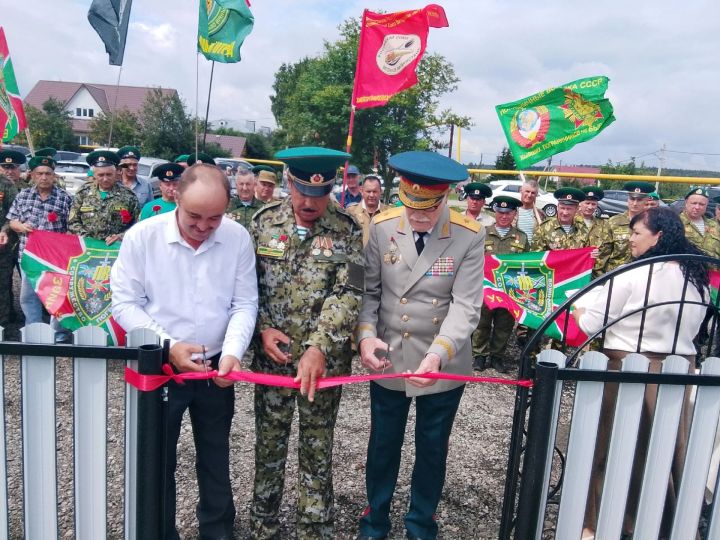 Коноваловкада хәрби хәрәкәтләр ветераннары истәлегенә парк ачтылар