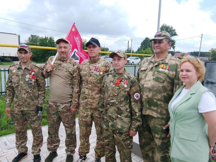 Коноваловкада хәрби хәрәкәтләр ветераннары истәлегенә парк ачтылар