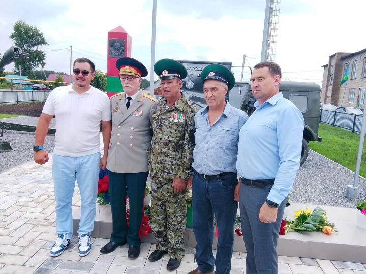 Коноваловкада хәрби хәрәкәтләр ветераннары истәлегенә парк ачтылар
