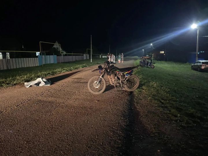 В Мензелинском районе водитель питбайка насмерть сбил пешехода