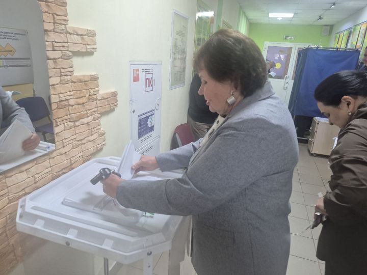 На избирательном участке в посёлке Садак всегда высокая активность