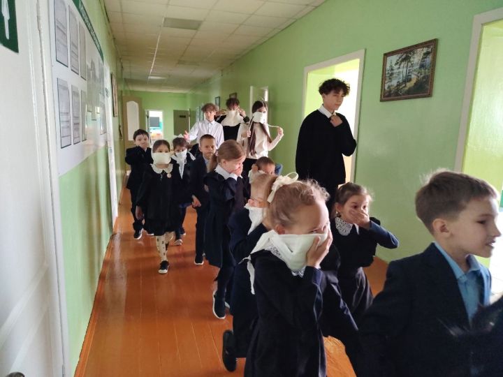 В Кузембетьевской средней школе прошли тренировочные учения по эвакуации при пожаре