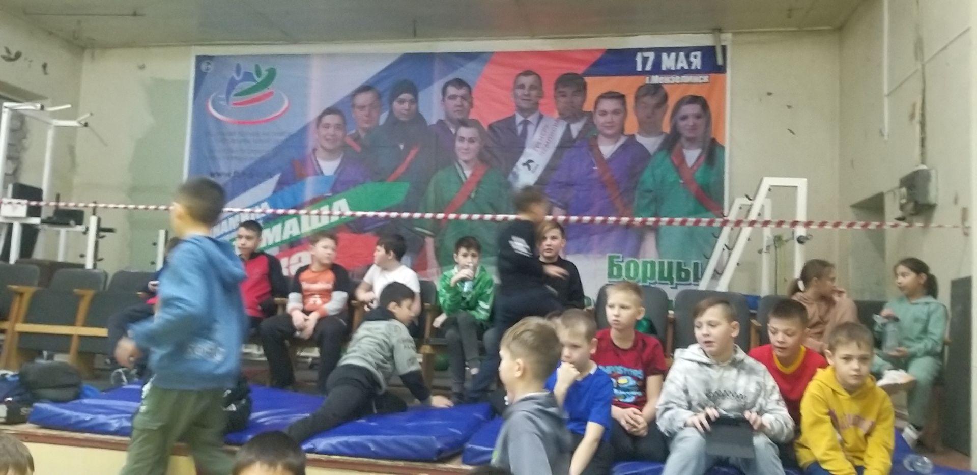 В Мензелинской школе борьбы прошли первые соревнования