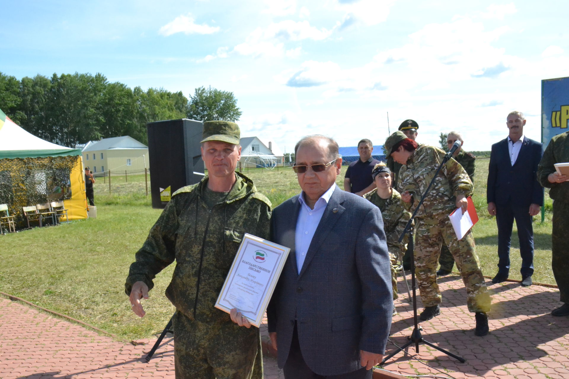 На базе лагеря “Растим патриотов” в Мензелинском районе проходит оборонно-спортивный сбор “Сыны Отечества”