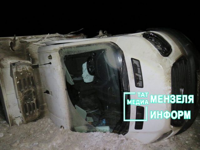 В Татарстане на трассе М-7 водитель Mitsubishi от полученных травм скончался на месте ДТП