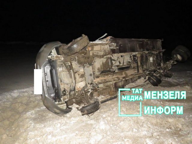 В Татарстане на трассе М-7 водитель Mitsubishi от полученных травм скончался на месте ДТП