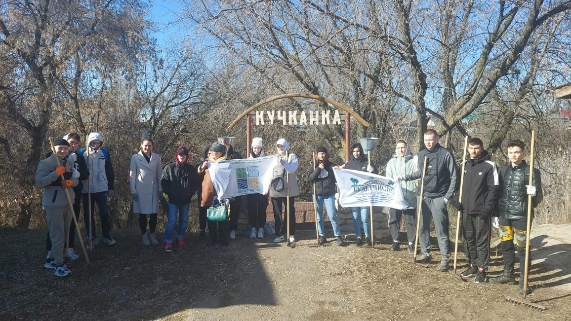 Рәхәтләнеп эшләделәр, аннан тәмле ризыклар белән сыйландылар