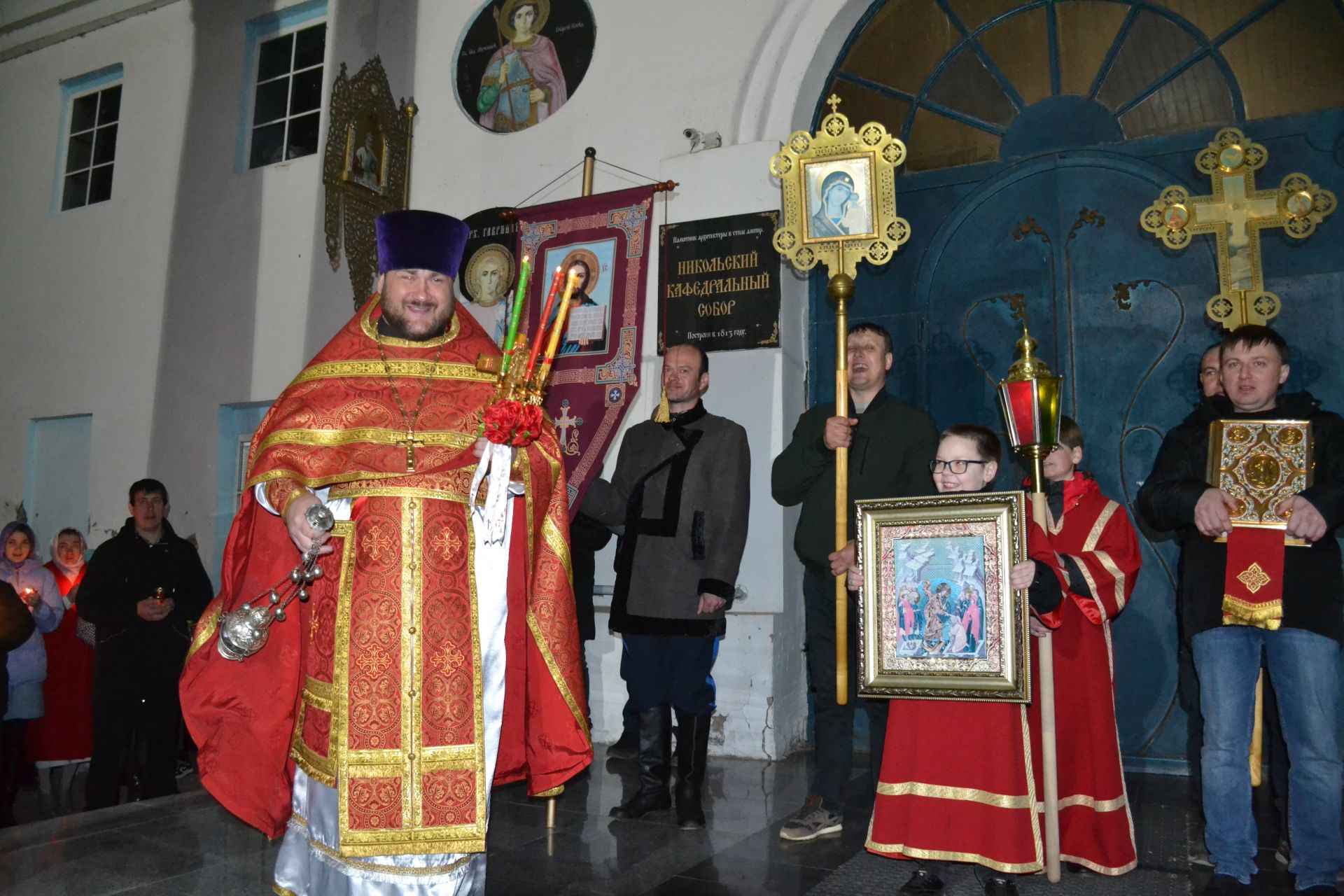 Православные мензелинцы сегодня отмечают Пасху, или Светлое Христово Воскресение.