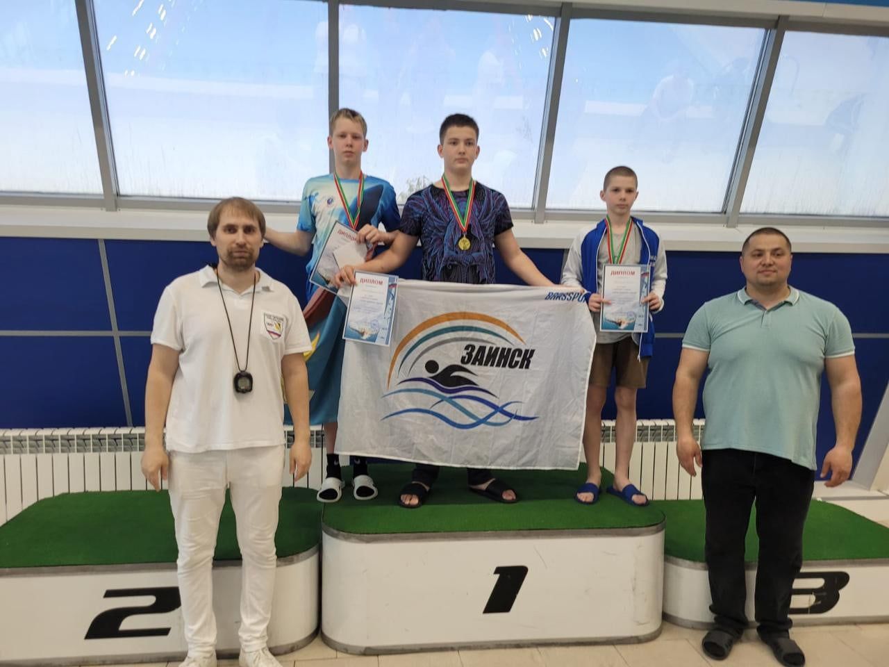 Мензелинские пловцы завоевали золото на соревнованиях «Старт Чемпиона»