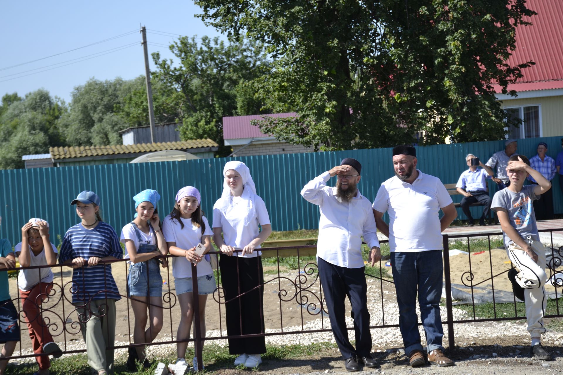 На минарет Аюской мечети установили полумесяц