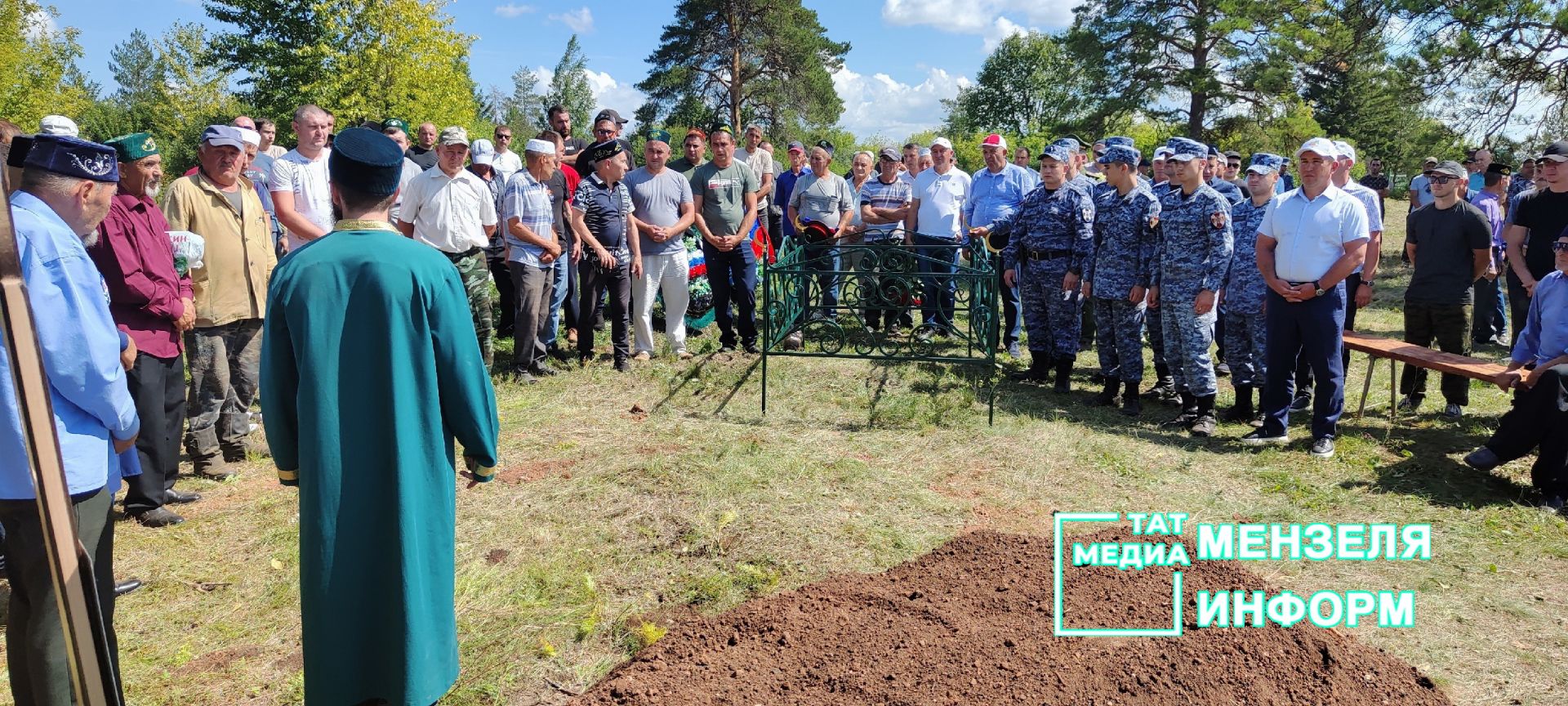 В последнем разговоре сказал, что вернется в отпуск