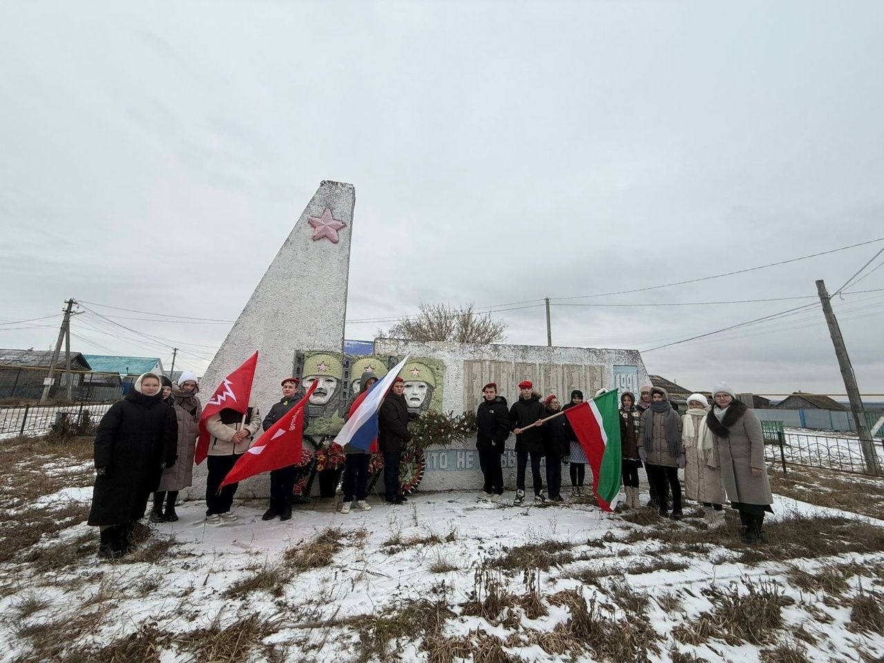 В Николаевской школе Мензелинского района состоялся торжественный приём в «ЮНАРМИЮ»