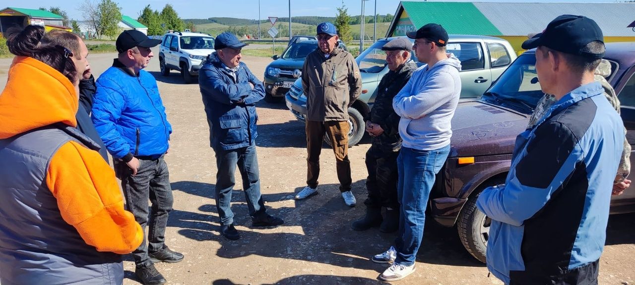 Минзәлә район башлыгы Айдар Салахов: «Терлек симертергә теләүчеләр өчен мөмкинлекләр җитәрлек»
