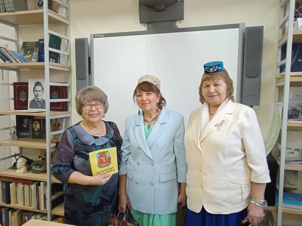 Шагыйрә Сәхия Федотова (Авзалова) Татарстанның әдәби берләшмәләре очрашуында катнашты