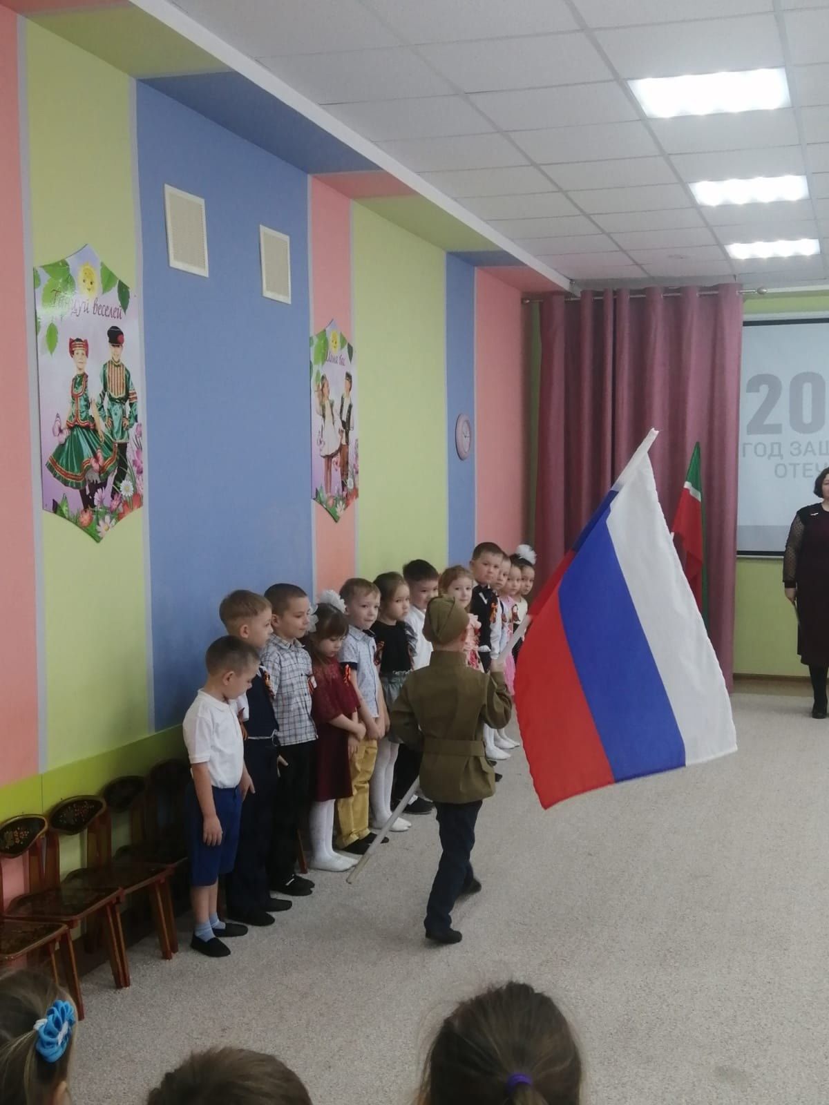 В детском саду № 8 «Солнышко» прошла торжественная церемония открытия Года защитника Отечества
