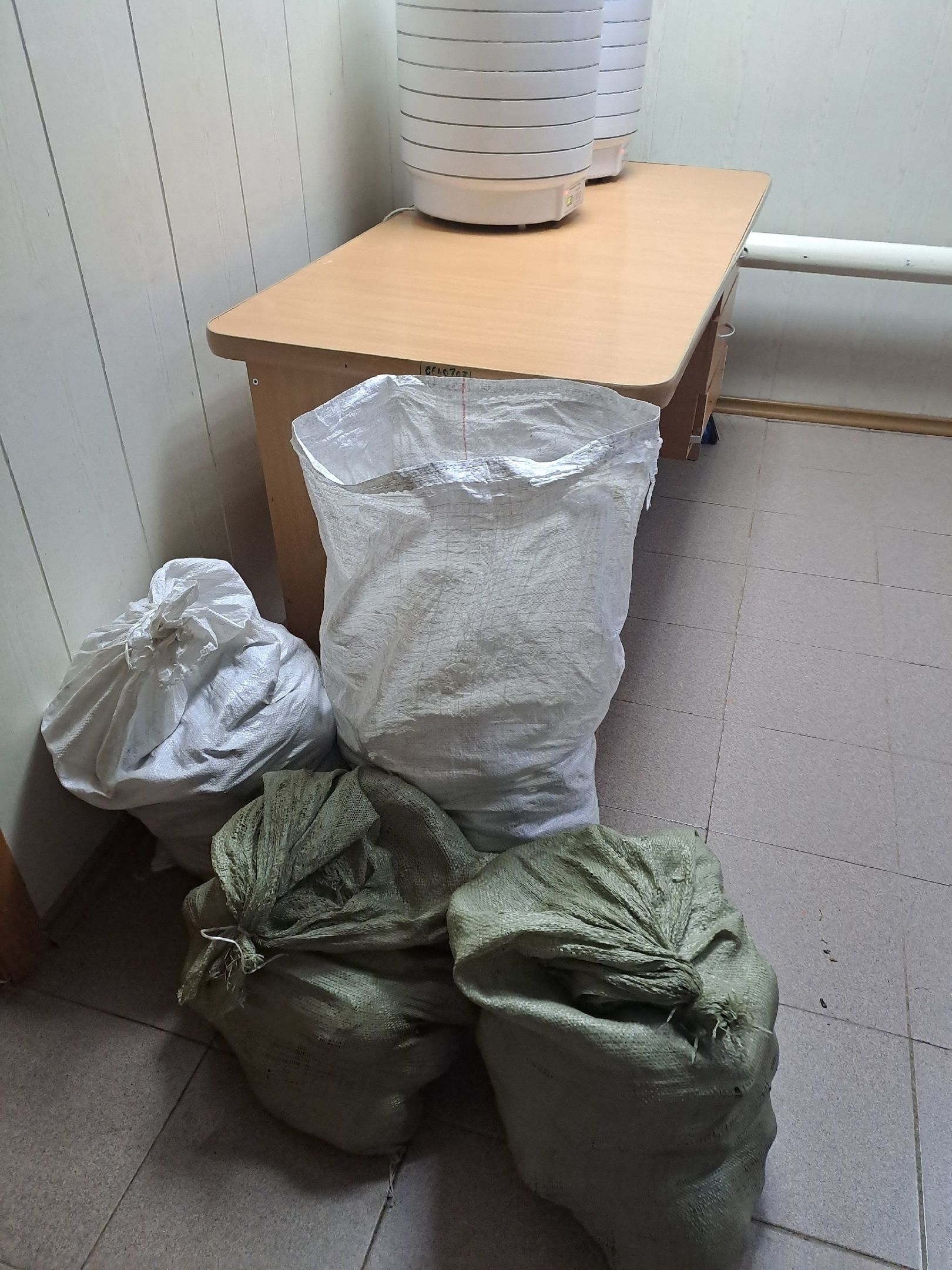 Жительница Мензелинска Нина Жаркова активно помогает бойцам специальной военной операции