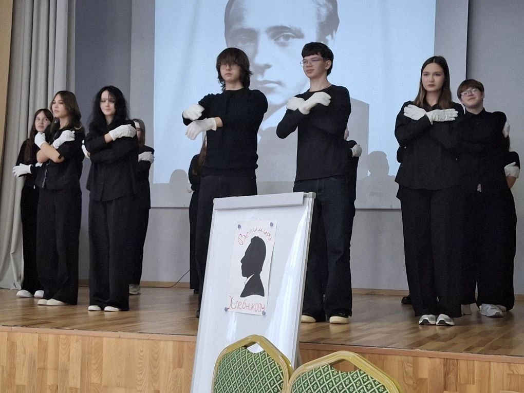 Ключи к успеху : В Мензелинске прошел зональный семинар по русскому языку и литературе