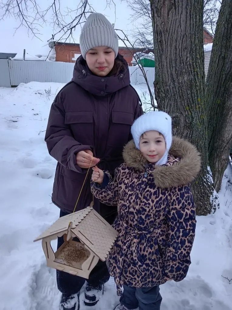 Забота начинается с детства: Учащиеся гимназии помогают пернатым