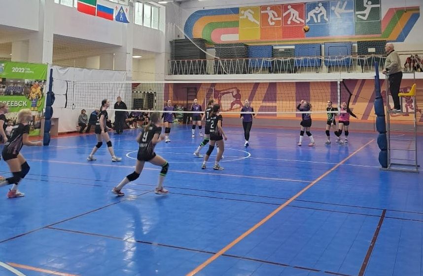 Волейболистки Мензелинска выиграли «золото» в Менделеевске