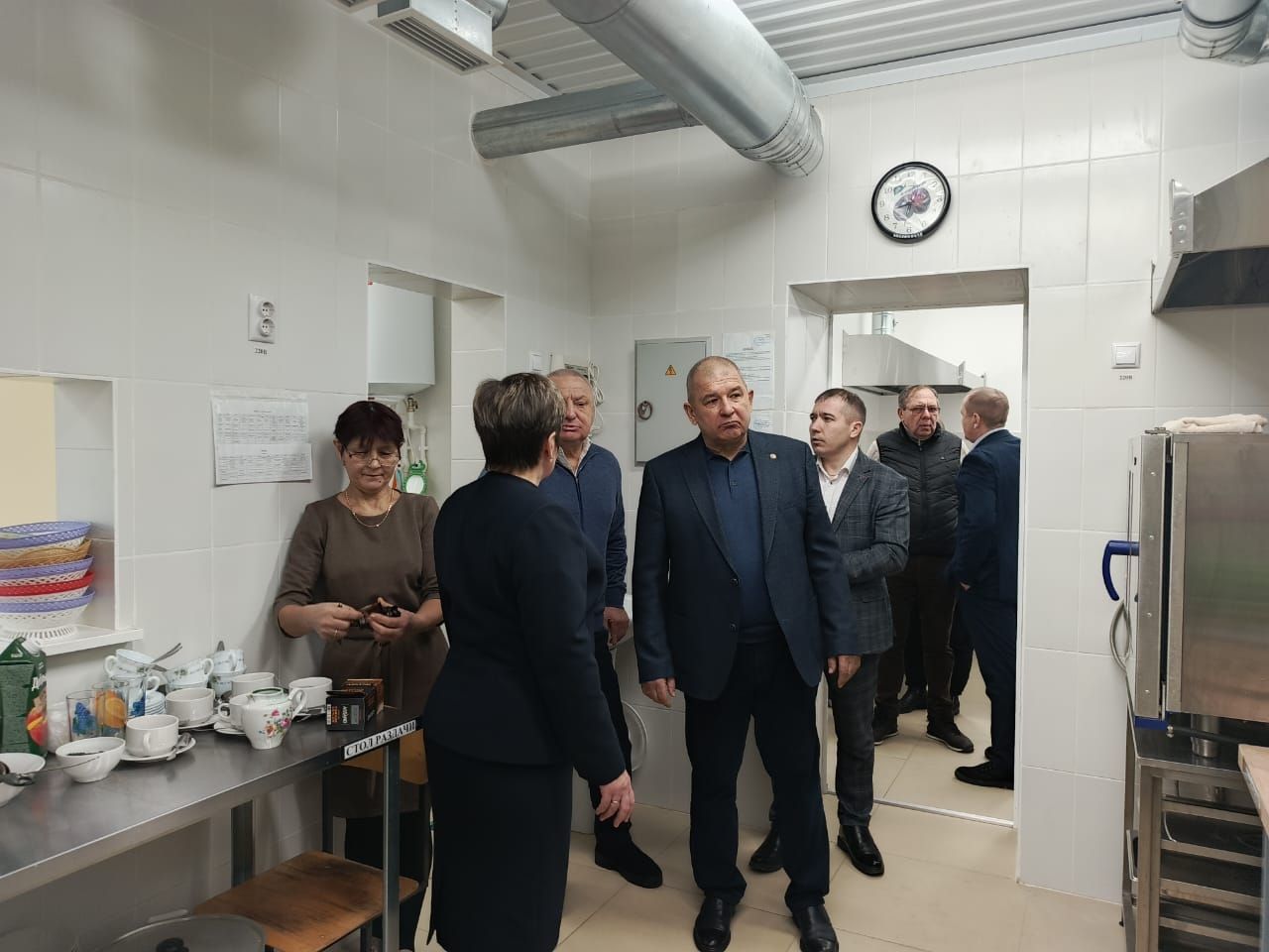 В Калтаковской средней школе состоялось открытие нового компьютерного класса