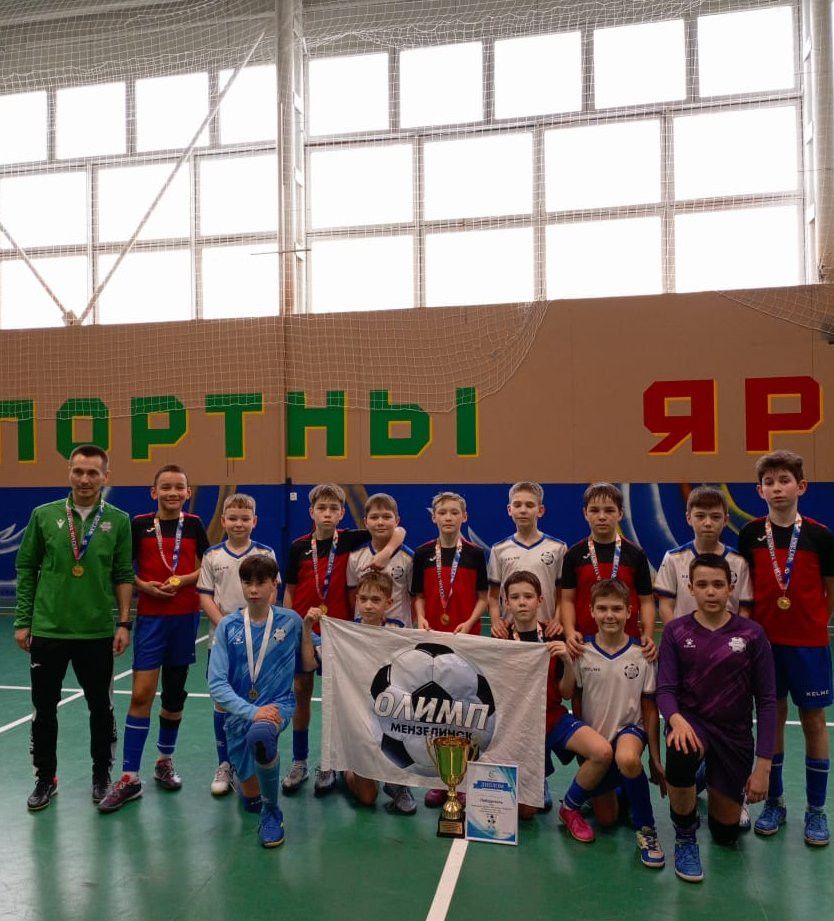 Мензелинские футболисты сделали золотой дубль: дважды завоевали Кубок Татарстана